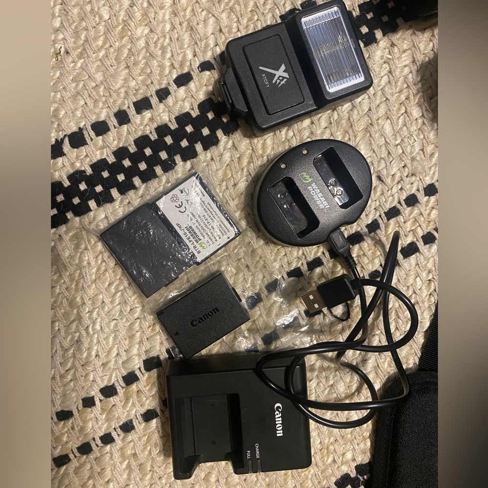 Canon Rebel T6 EOS with Accessories